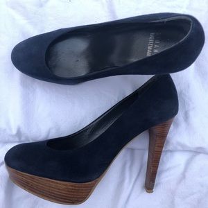 Navy Blue Stuart Weitzman sz 8 stacked heels